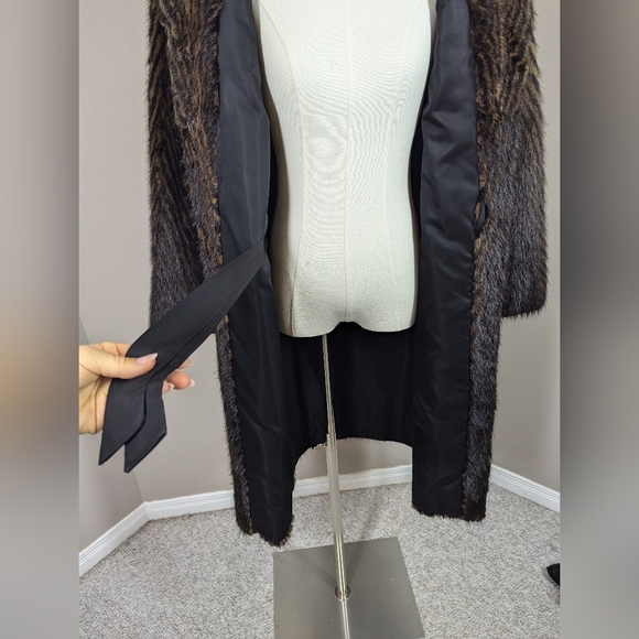 Vintage Montreal Fur Coat – Chevron Striped Let-Out Design, - Picture 12 of 13